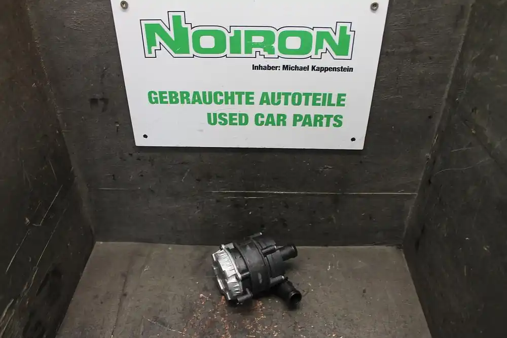 Neue Ware Kühlung gebraucht VW VW UP (AA/121) Baujahr 2014