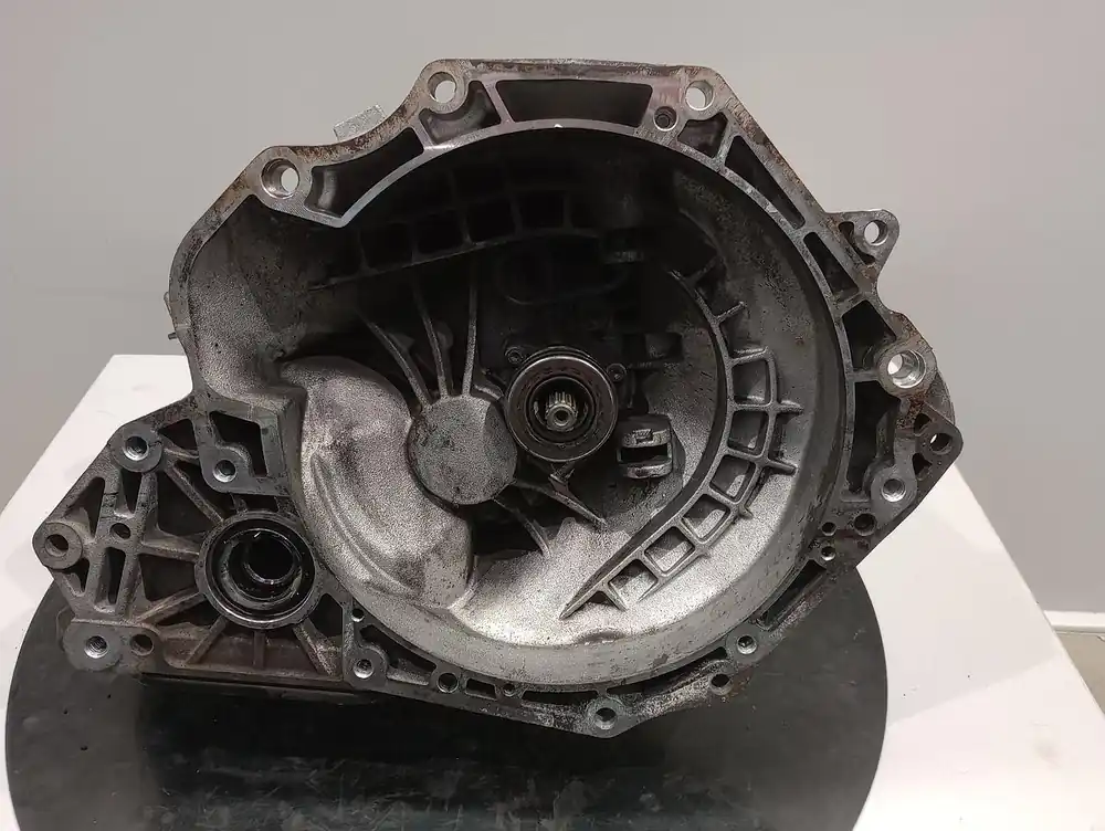 Getriebe und Differential gebraucht OPEL CORSA C (AB 00) Baujahr 2002 Abverkauf
