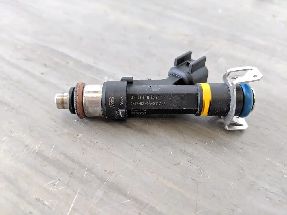 Neu Im Sortiment Kraftstoffversorgung gebraucht MAZDA 6 LIM (GG, 02/02-) Baujahr 2006