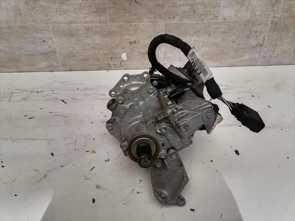 Schnäppchen Getriebe und Differential gebraucht FORD Kuga CTD Baujahr 2022