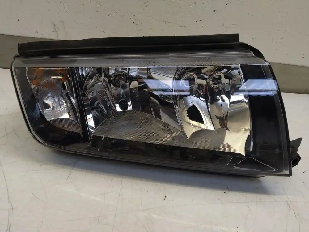 Neu Scheinwerfer, Leuchten gebraucht SKODA FABIA 6Y (06/99 - ) Baujahr 2006