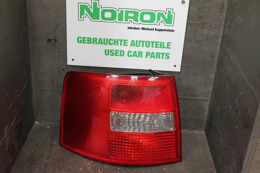 Bestpreis Scheinwerfer, Leuchten gebraucht AUDI A6/S6 (4B,AB 06/01) Baujahr 1900