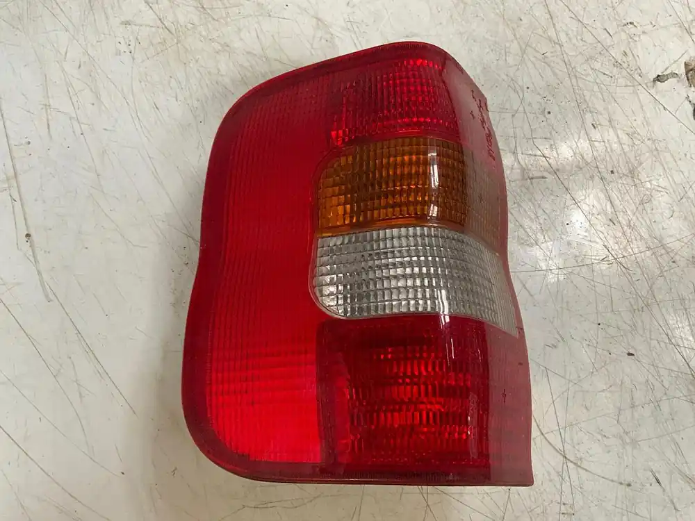 Scheinwerfer, Leuchten gebraucht OPEL COMBO Baujahr 2000 Must-Have