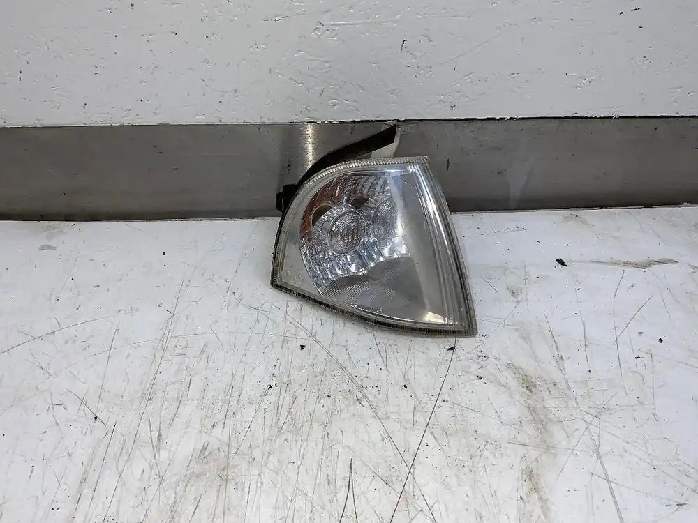 Scheinwerfer, Leuchten gebraucht SKODA OCTAVIA LIM/COMBI Baujahr 2002 Rabatt