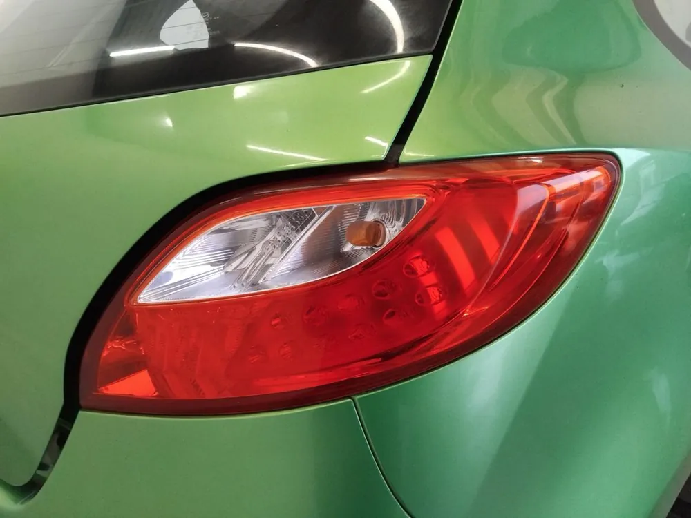 Scheinwerfer, Leuchten gebraucht MAZDA 2 (DE) Baujahr 2008 Günstig
