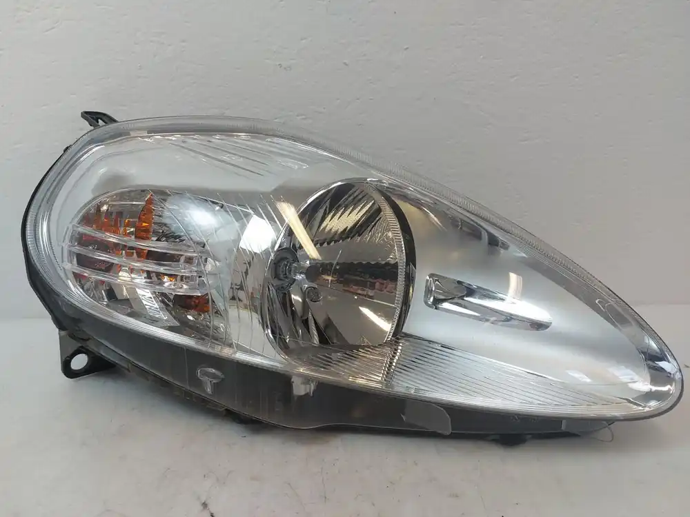 Scheinwerfer, Leuchten gebraucht FIAT GRANDE PUNTO (199) Baujahr 2007 Neue Ware