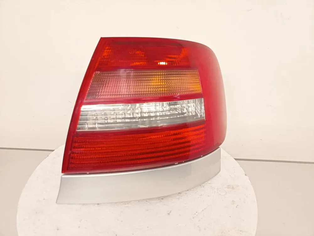 Scheinwerfer, Leuchten gebraucht AUDI A4/S4 LIM/AVANT (B5) Baujahr 2000 Highlight