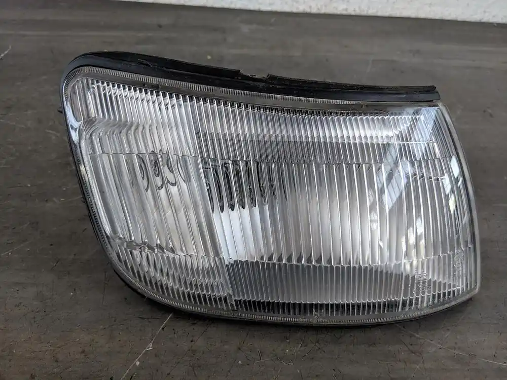 Scheinwerfer, Leuchten gebraucht MITSUBISHI SPACE RUNNER Baujahr 1996 Günstig