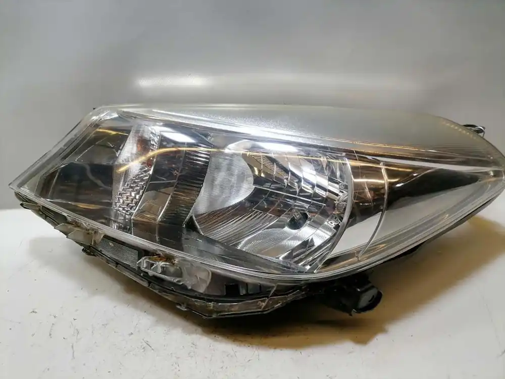 Neu Scheinwerfer, Leuchten gebraucht TOYOTA YARIS Baujahr 2014