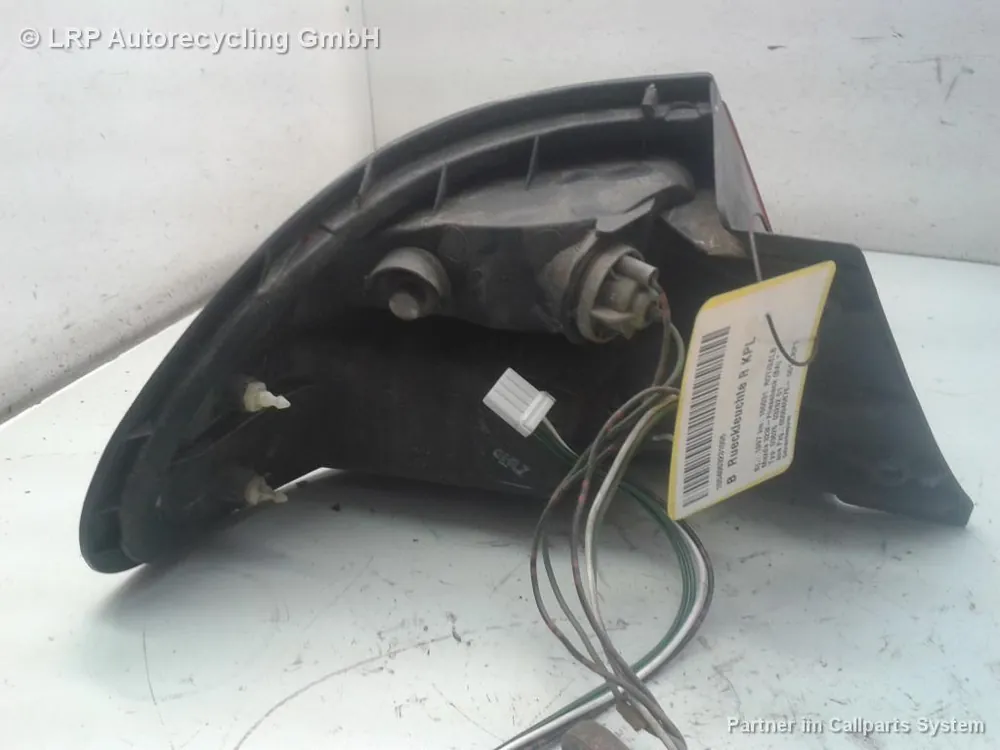 Scheinwerfer, Leuchten gebraucht MAZDA 323F-FLIESSHECK (BA) Baujahr 1997 Top-Angebot