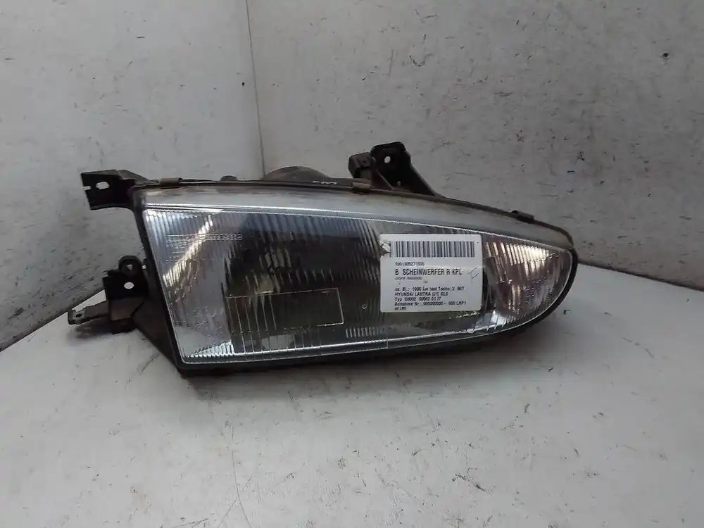 Geprüft Scheinwerfer, Leuchten gebraucht HYUNDAI LANTRA (J1) Baujahr 1995