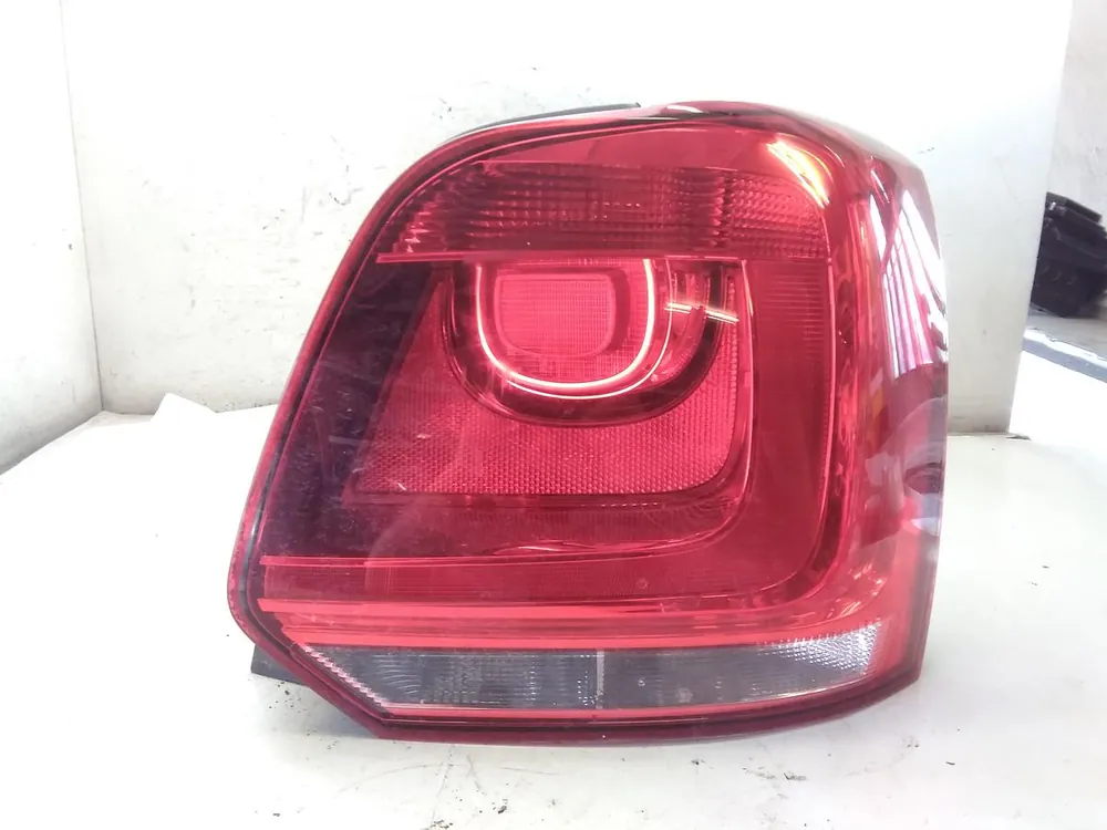 Preisreduziert Scheinwerfer, Leuchten gebraucht VW POLO 6R Baujahr 2010