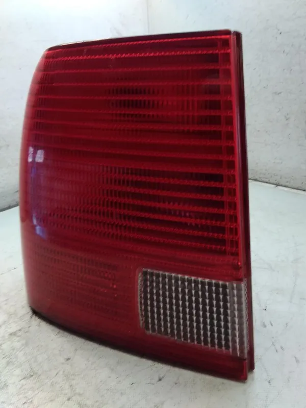 Scheinwerfer, Leuchten gebraucht VW PASSAT (3B2/3B5) Baujahr 2000 Top-Preis