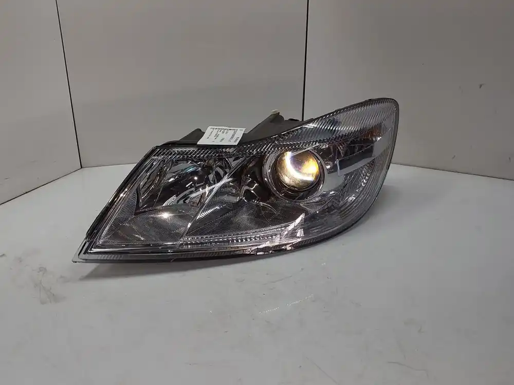 Neu Scheinwerfer, Leuchten gebraucht SKODA OCTAVIA II 1Z Baujahr 2012