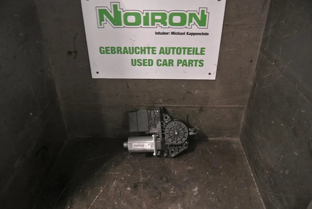 Hilfsmotoren,-Pumpen gebraucht VW GOLF PLUS (5M) Baujahr 1900 Wochenendangebot