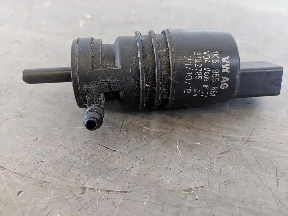 Hilfsmotoren,-Pumpen gebraucht VW PASSAT (3C/36) Baujahr 2010 Top-Preis